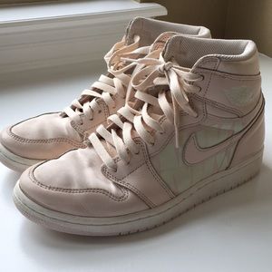 Nike Air Jordan Retro 1 Guava Ice